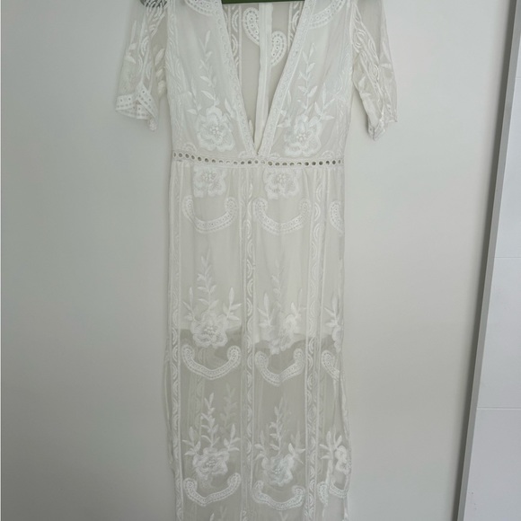 White lace romper -women’s small/medium - Picture 3 of 9